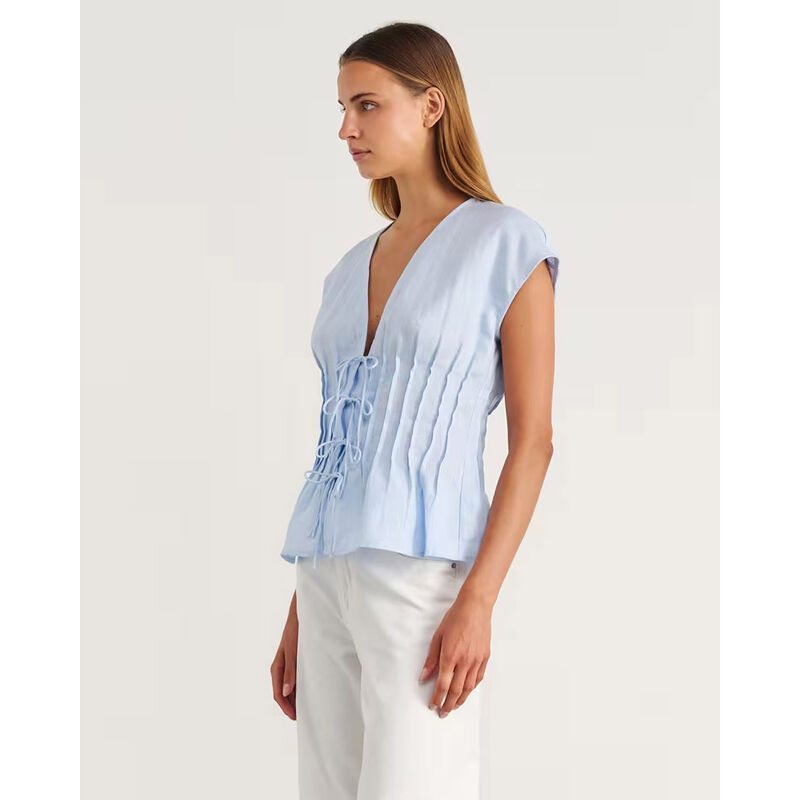 JAG Delphine Linen Pintuck Blouse image number 2